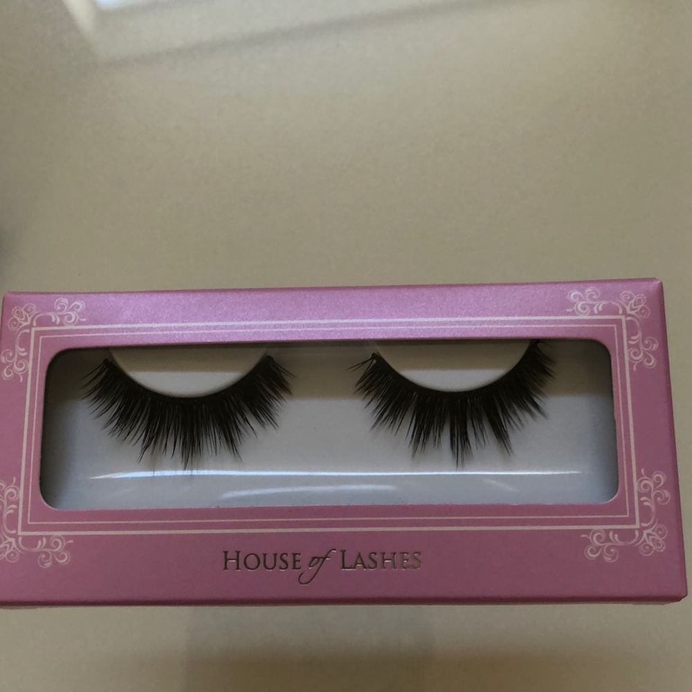 BN House of Lashes - Knockout